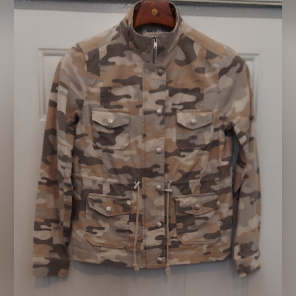 BKE WOMEN'S TAN 100% COTTON DRAWSTRING LONG SLEEVE CAMO FIELD JACKET SIZE S NWOT